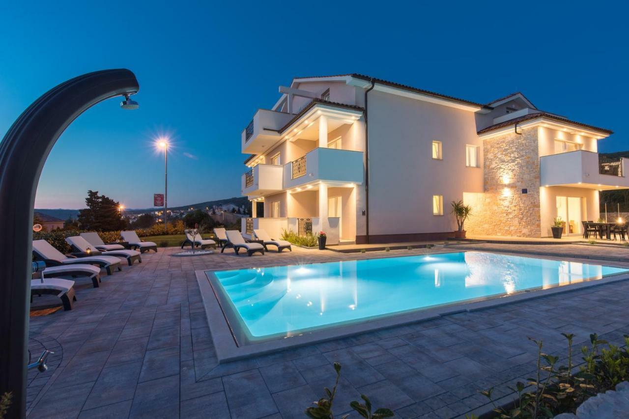 B&B Villa Maris Punat Exterior photo