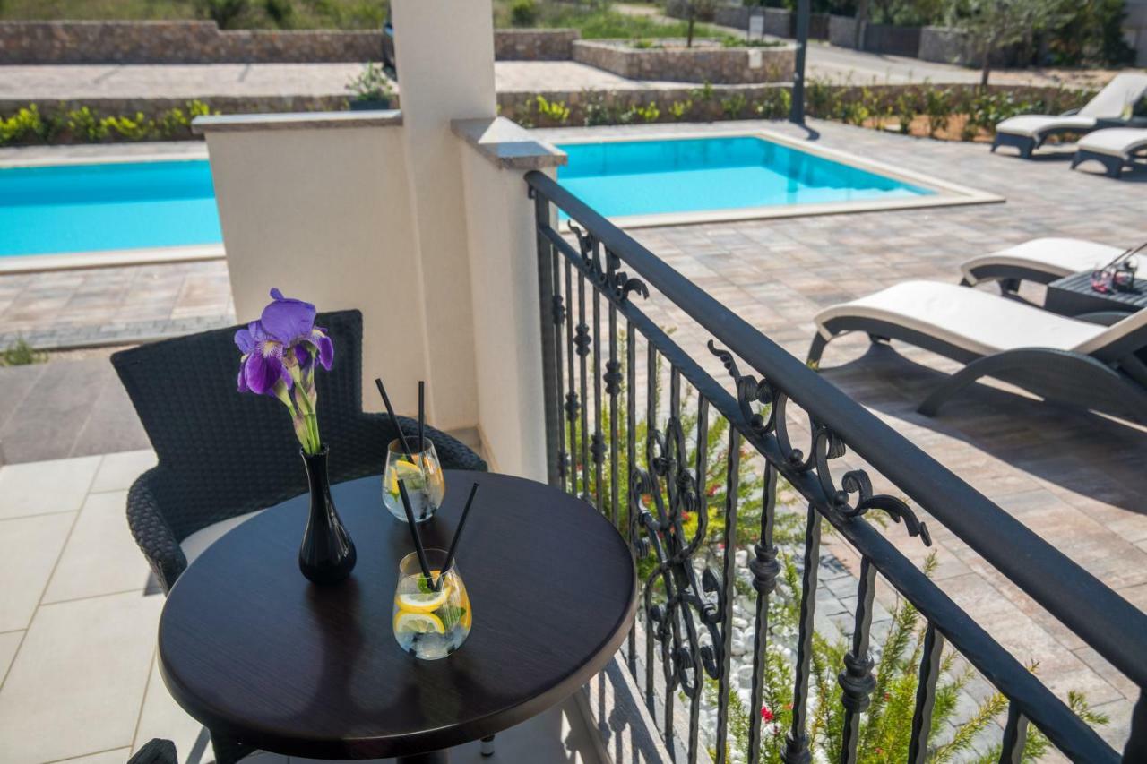 B&B Villa Maris Punat Exterior photo