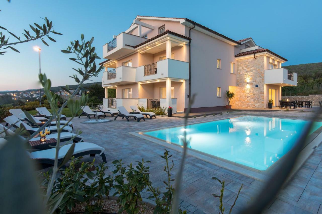 B&B Villa Maris Punat Exterior photo